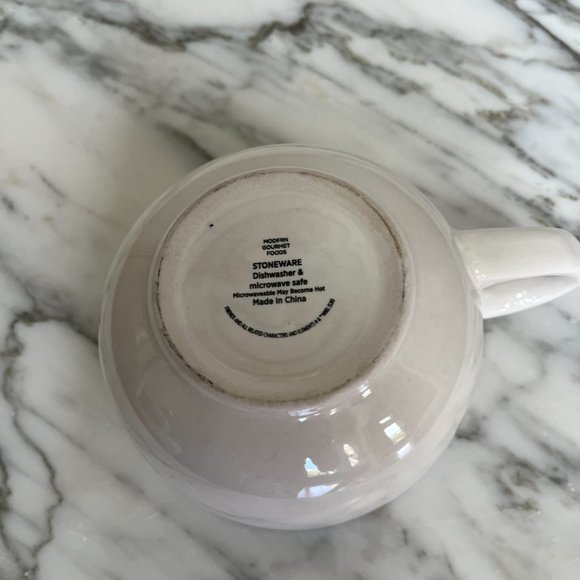 Friends Central Perk Mug - Large 20 oz. - Picture 3 of 4